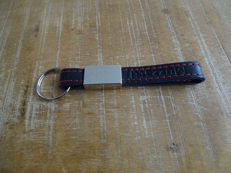 Audi Sleutelhanger - Lederen - Metalen Merk Logo Hanger, Verzenden, Gebruikt, Auto's