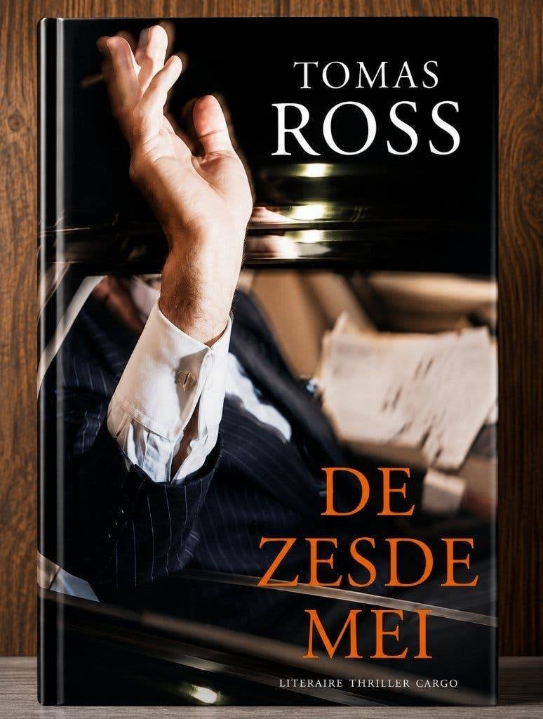 De zesde mei | Tomas Ross | Politieke thriller, Thomas Ross, Ophalen of Verzenden, Zo goed als nieuw, Nederland