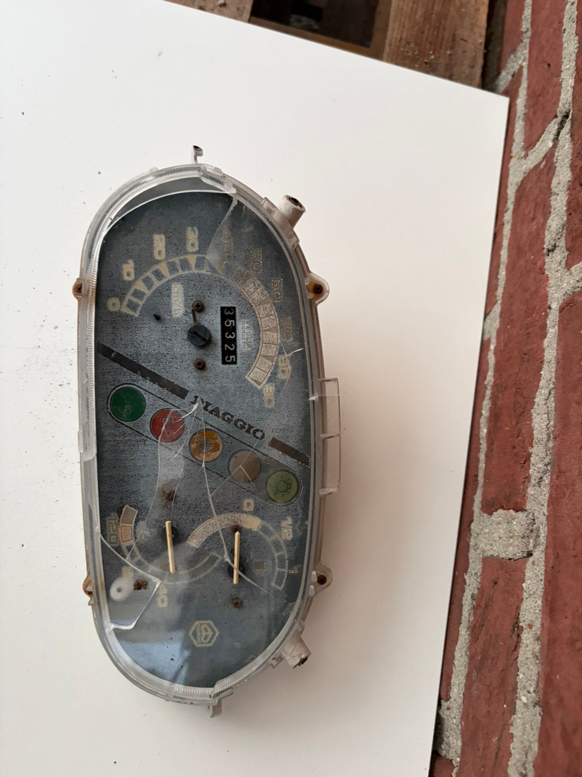 piaggio quartz kilometer teller, Ophalen