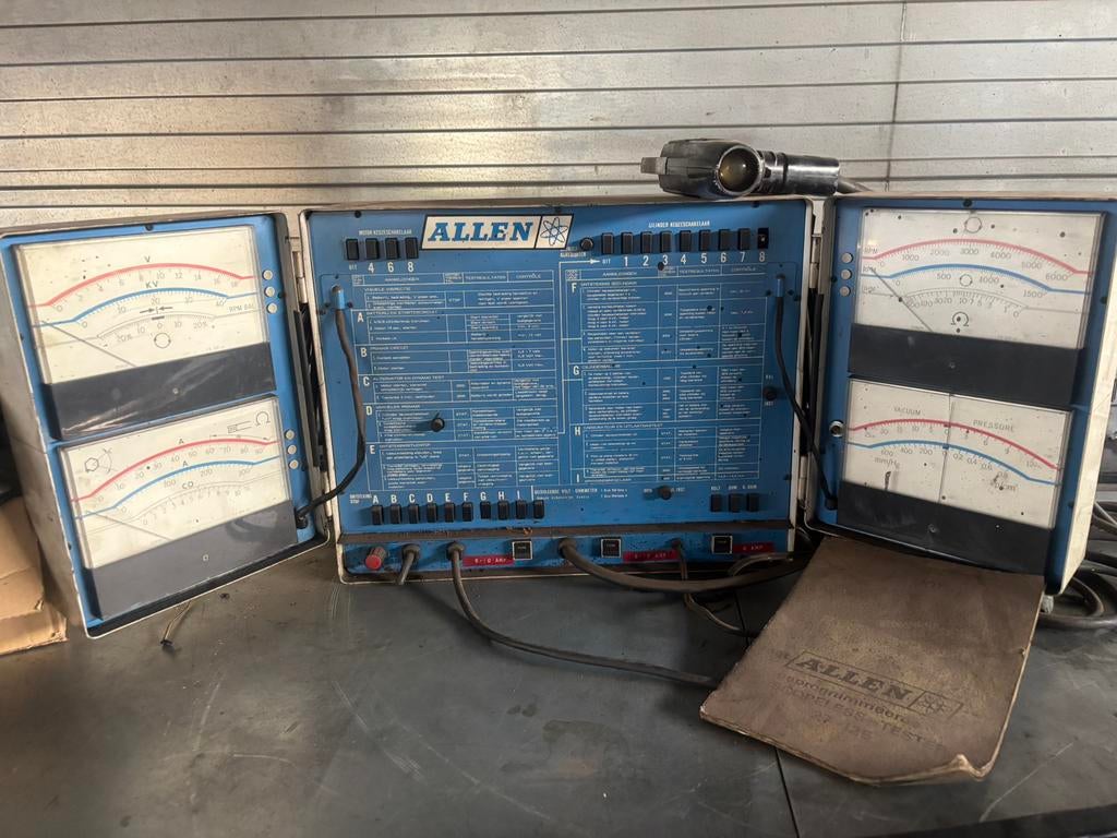 Klassieke Testkast met gebruiksaanwijzing, Auto diversen, Autogereedschap, Ophalen, Gebruikt