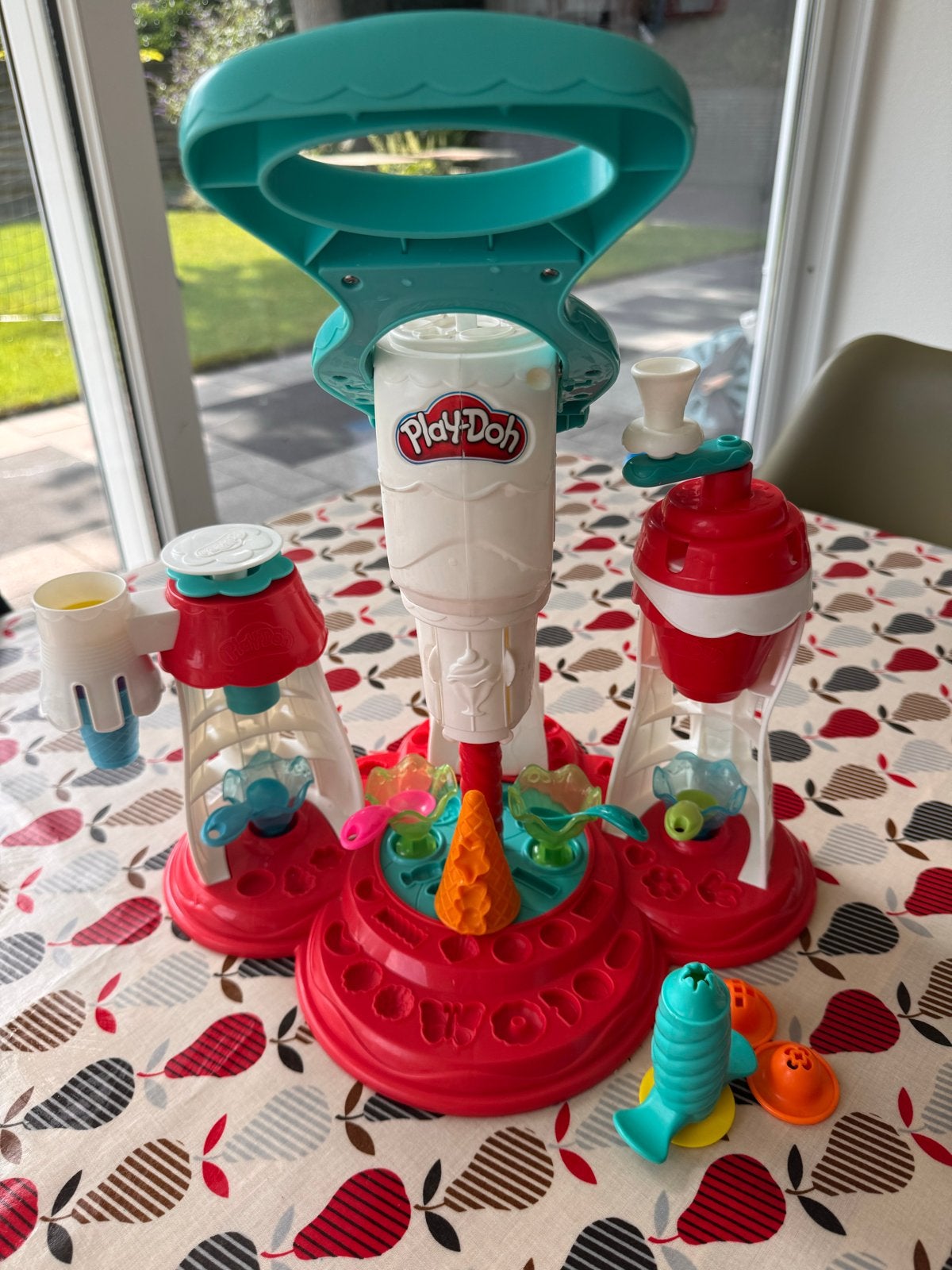 Grote Play-Doh set: IJsmachine, Pizza Oven & accessoires, Kinderen en Baby's, Ophalen of Verzenden, Zo goed als nieuw, Jongen of Meisje