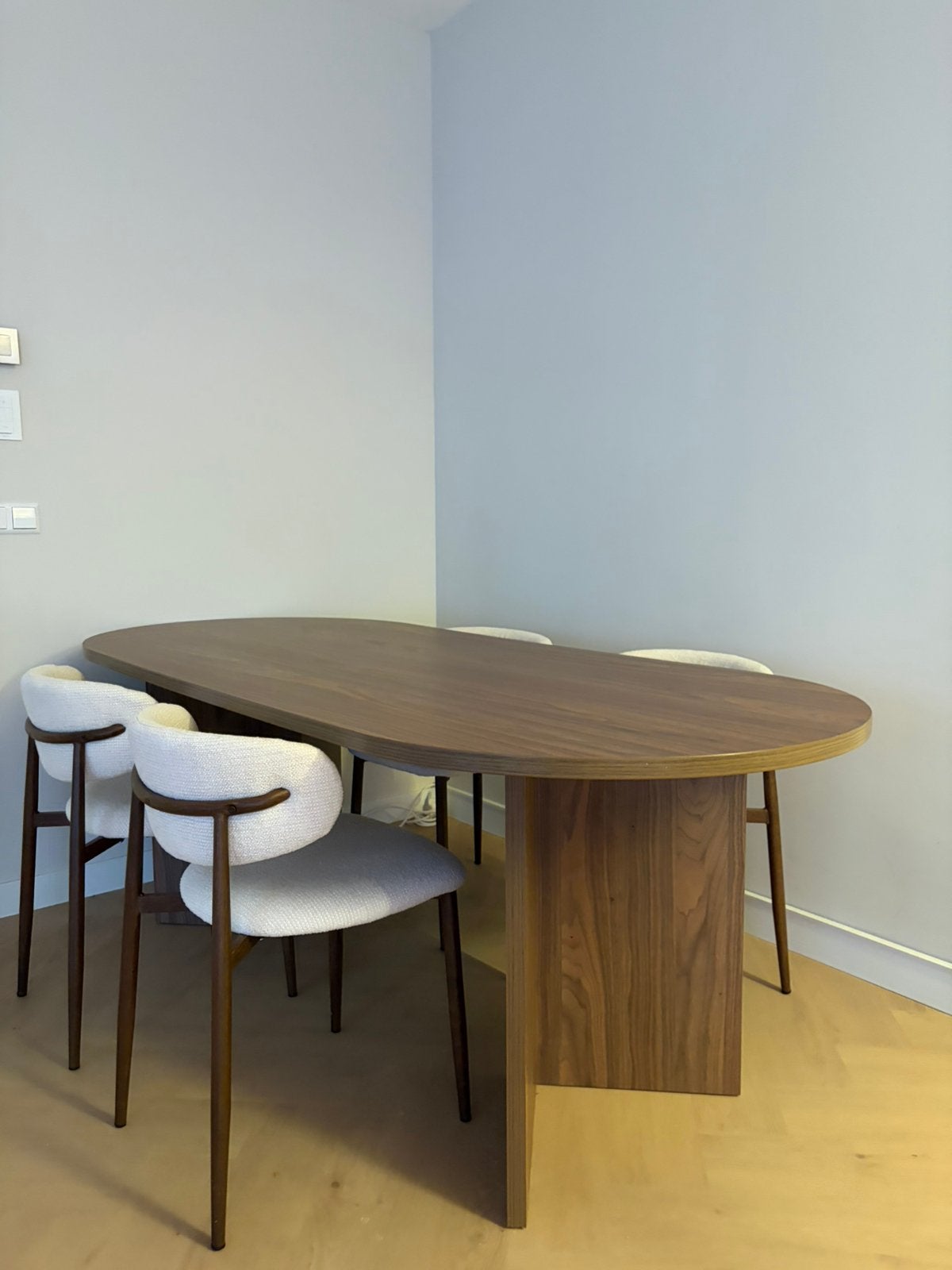Ovale Eettafel, Huis en Inrichting, Tafels | Eettafels, Zo goed als nieuw, 100 tot 150 cm, 200 cm of meer, Vijf personen of meer