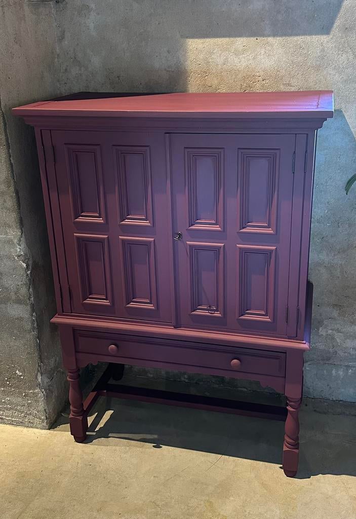 Brocante kast - servieskast - aubergine - basic, Ophalen, Zo goed als nieuw