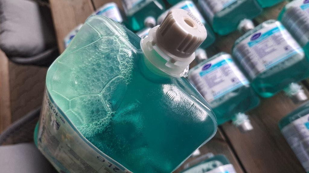 23x Diversey Suma Total D2.4 Conc Eco Allesreiniger 2 Liter, Huis en Inrichting, ., Ophalen of Verzenden, ., Schoonmaakmiddel
