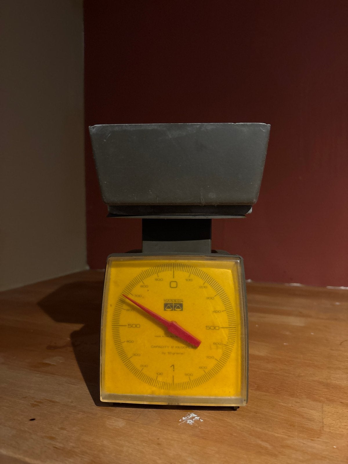 Vintage kunststof weegschaal - Retro keukenweegschaal, Ophalen of Verzenden, Gebruikt, Overige typen, Minder dan 50 kg
