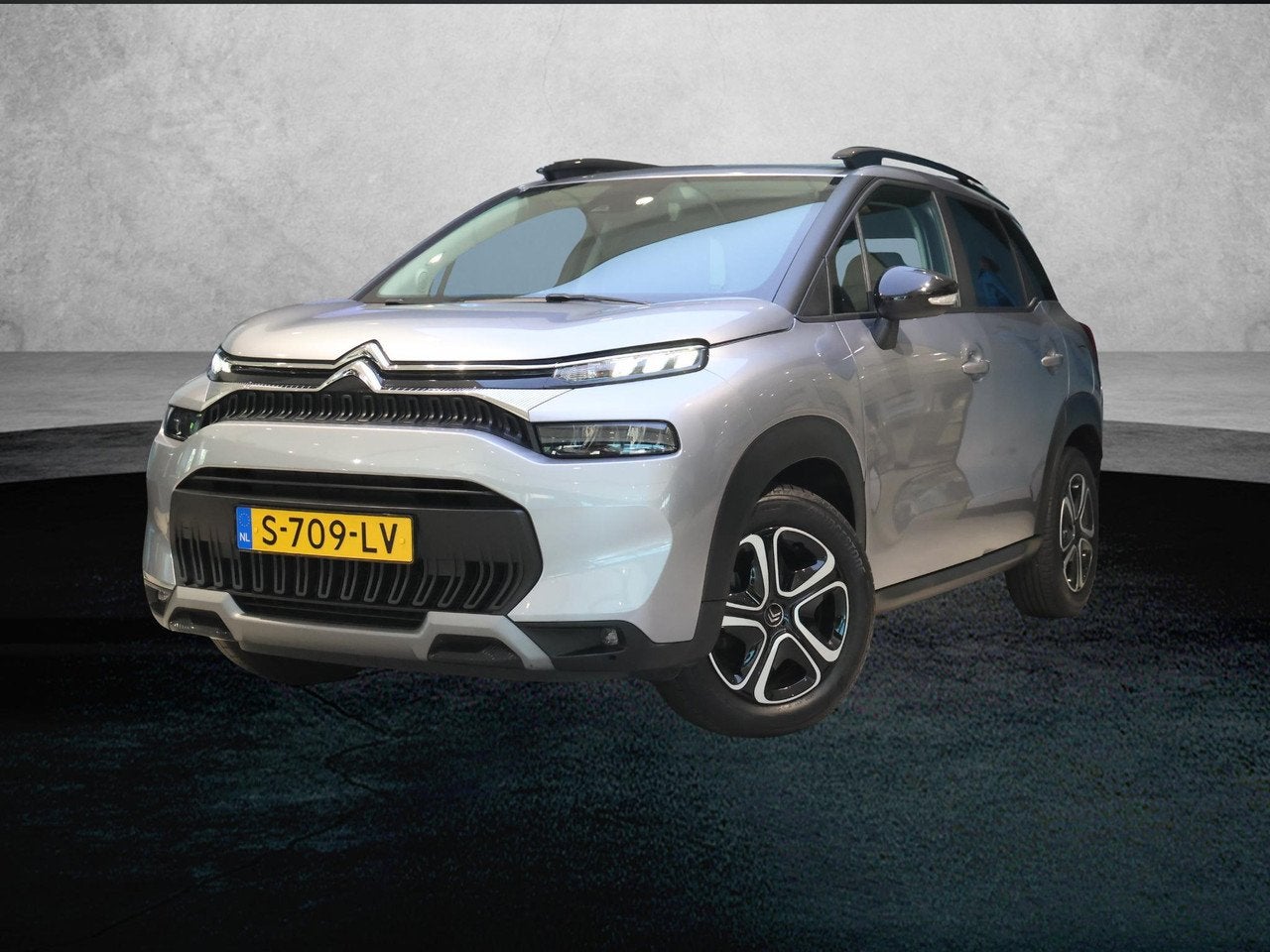 Citroën C3 Aircross SUV Feel 110 pk | Achteruitrijcamera |, Gebruikt, LED verlichting, 1199 cc, Bedrijf