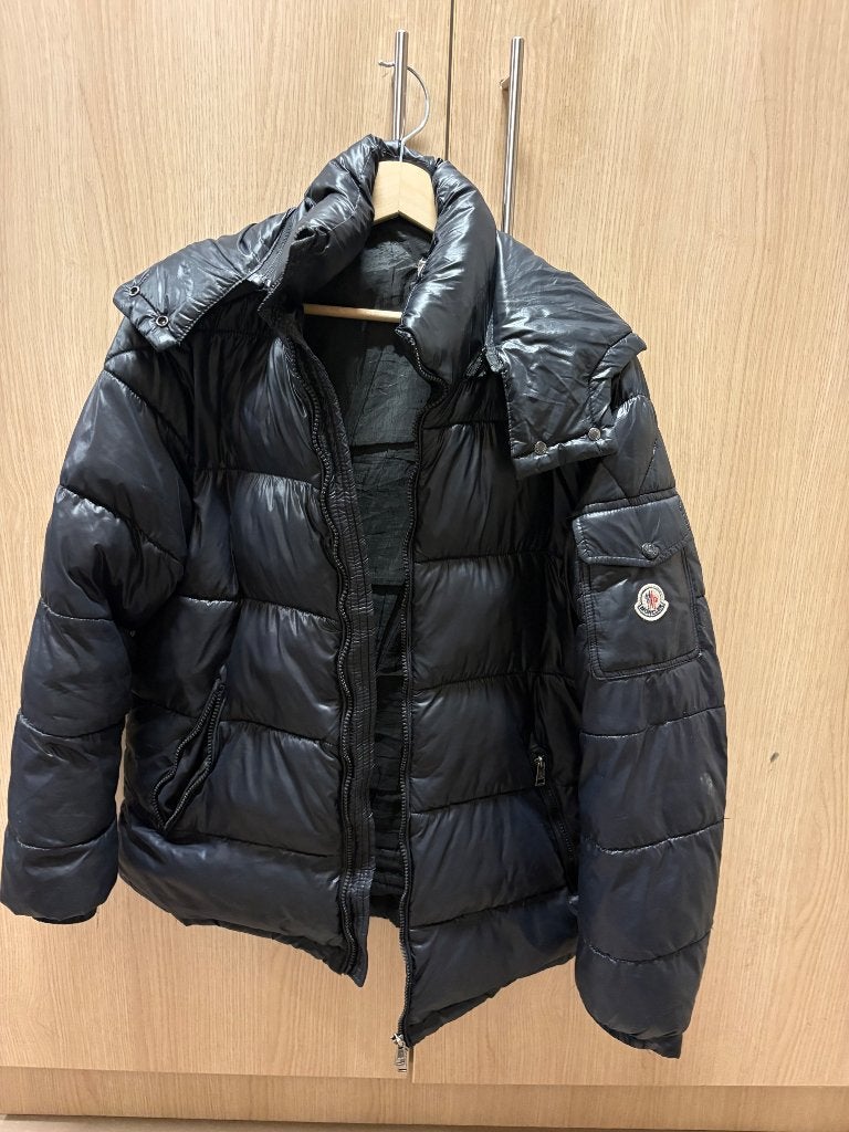 Originele Moncler winterjas maat L - Zwart, Kleding | Heren, Ophalen, Maat 52/54 (L), Moncler, Zwart