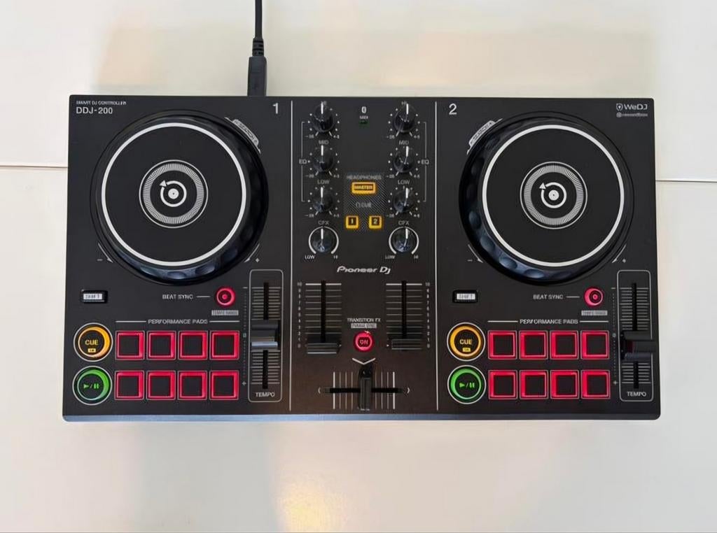 Pioneer DDJ-200 - Dé DJ tafel voor beginners, Muziek en Instrumenten, Dj-sets en Draaitafels, Ophalen of Verzenden, Zo goed als nieuw