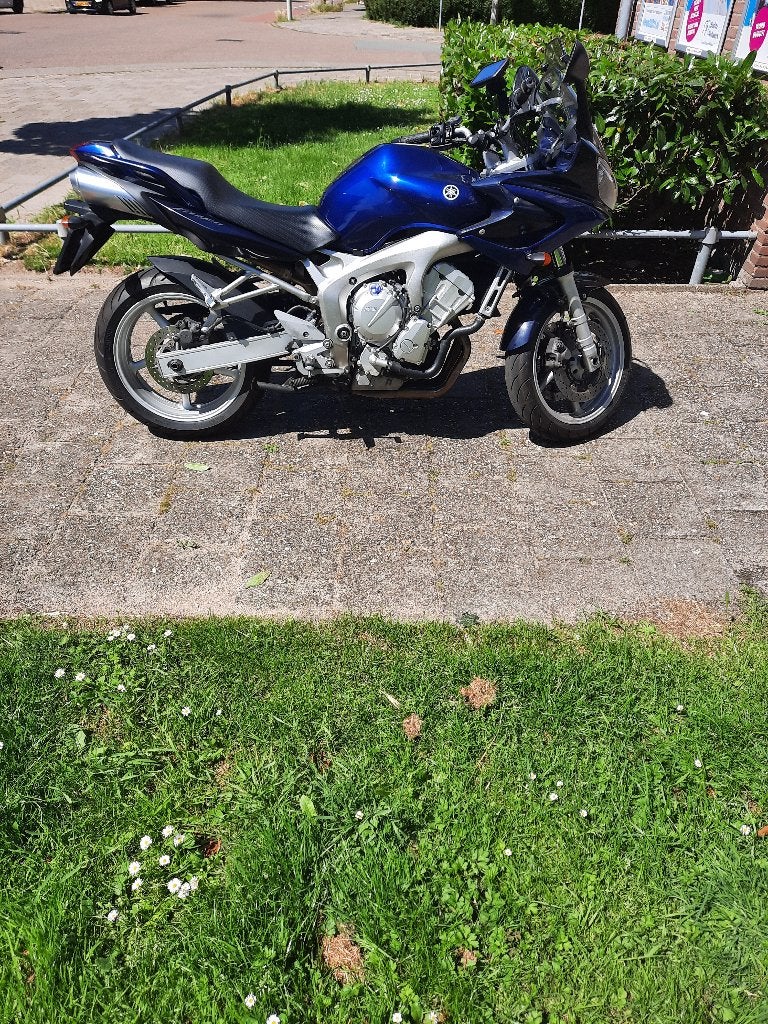 Yamaha Fazer 2004 in top conditie, Handvatverwarming, Occasion, 4 cilinders, Motorrijbewijs A