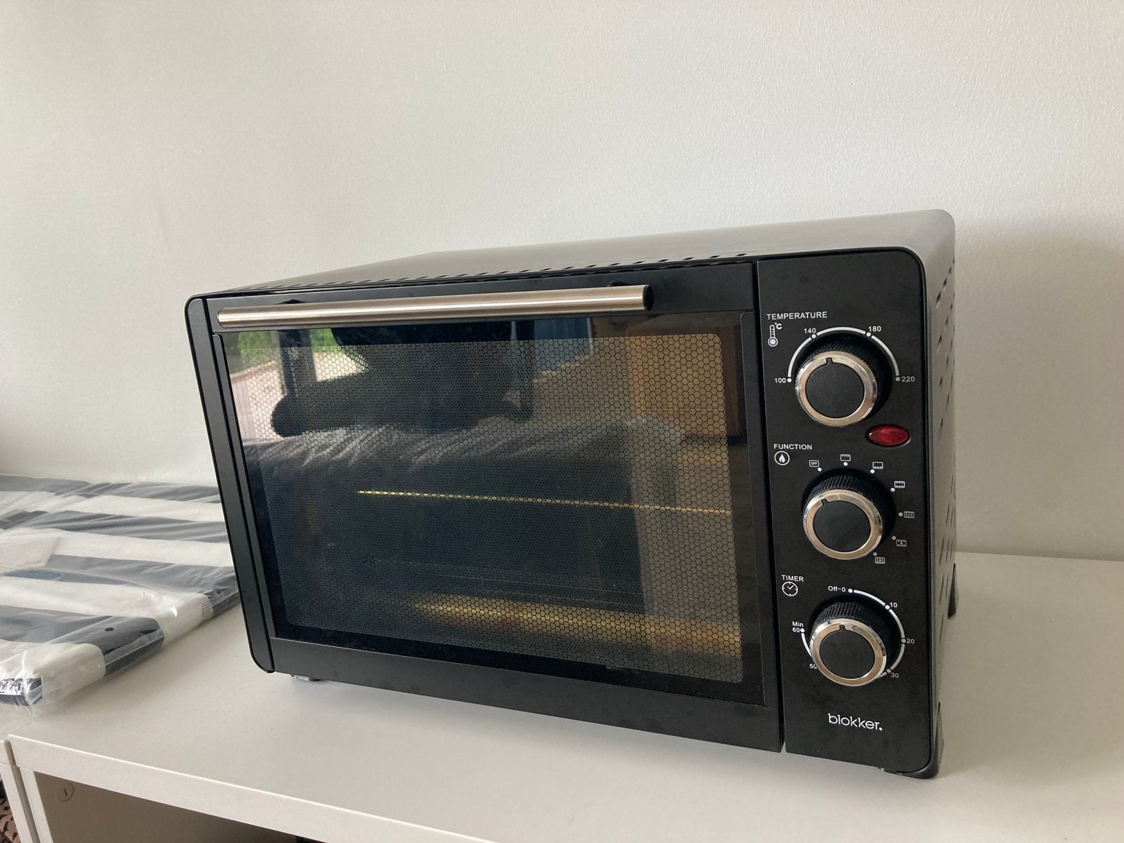 Blokker vrijstaand Oven (30 Liter / 1500W), Ophalen, Minder dan 45 cm, Gebruikt, Minder dan 45 cm