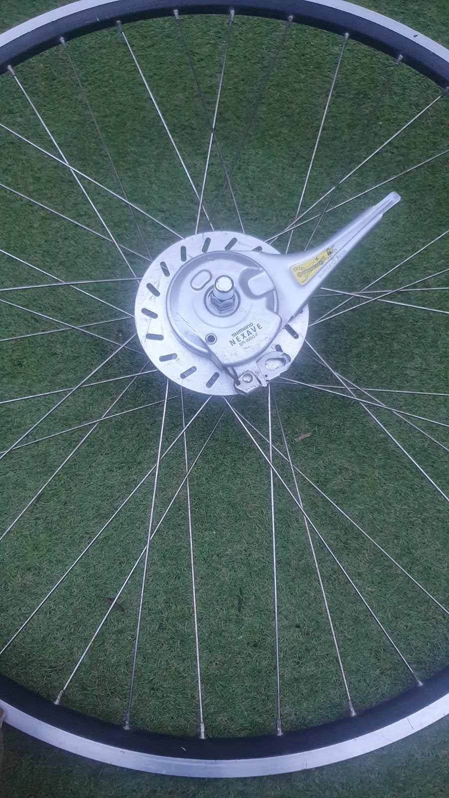 Fiets voorwiel met schijfrem en naafdynamo 28 inch, Fietsen en Brommers, Elektrische fiets, Gebruikt, Aluminium, Shimano
