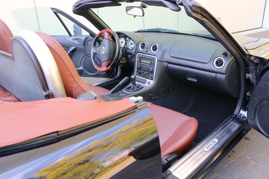 MX5 NBFL Phoenix //2002 //NWe APK/ Hardtop/roestvrij, Achterwielaandrijving, 4 cilinders, Cabriolet, Zwart