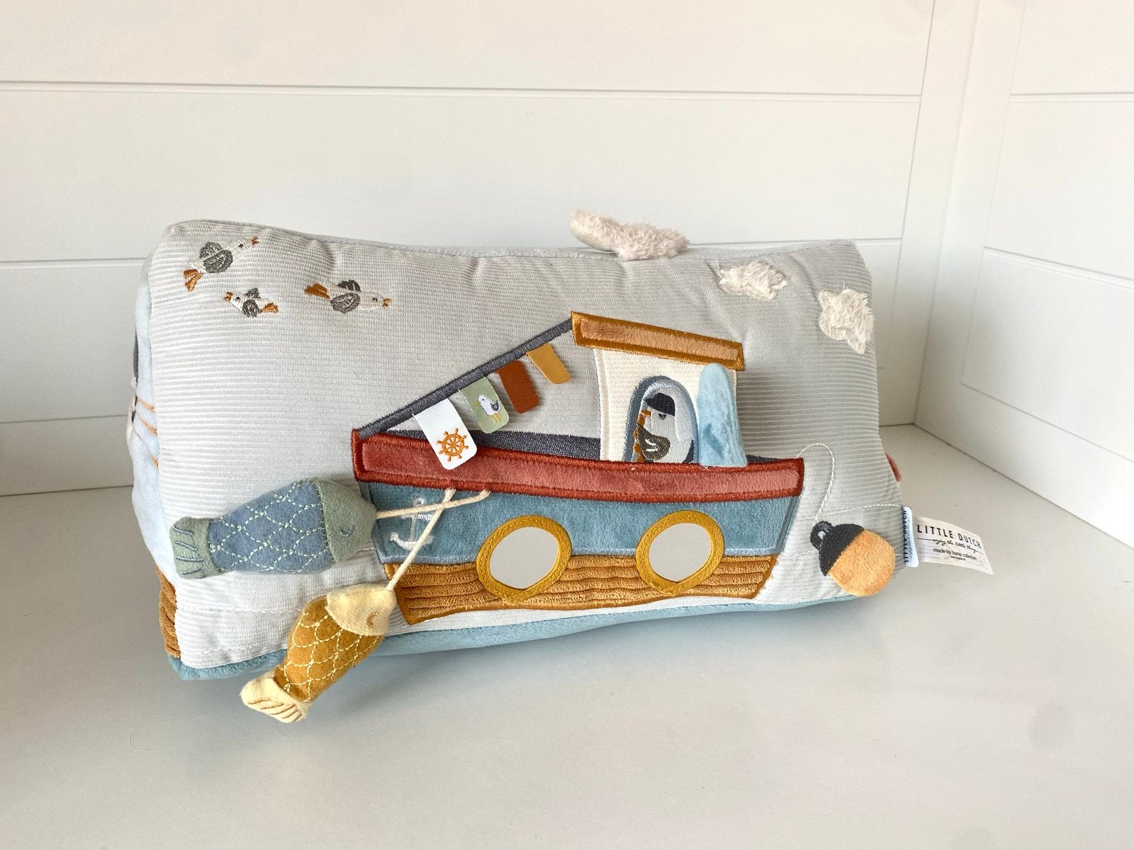 Little Dutch – activiteitendriehoek – Sailors Bay, Ophalen of Verzenden, Zo goed als nieuw, Overige typen, Met geluid