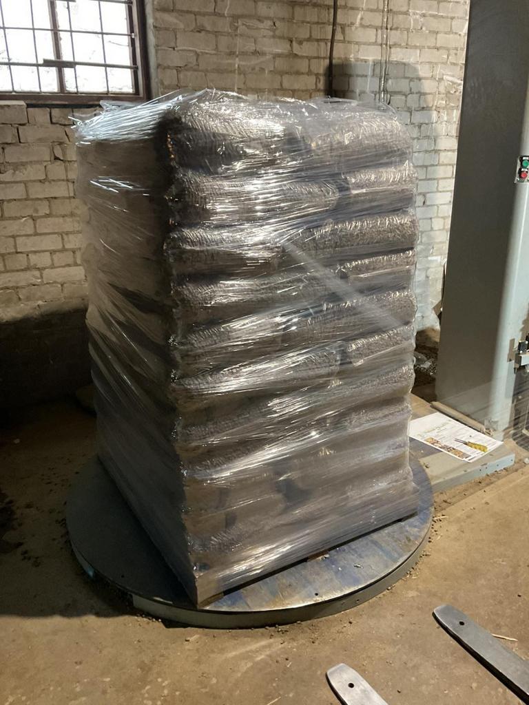 Bodembedekking paardenstal stropellets strogranulaat, Toebehoren, 4 paarden of pony's of meer