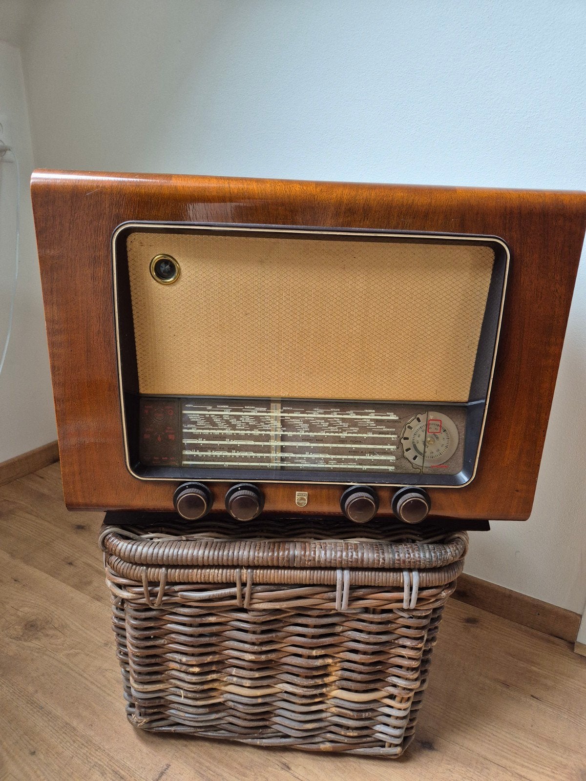 Philips radio, Ophalen