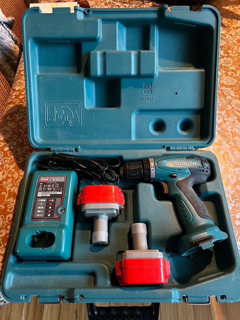 MAKITA 6271D accu boor schroefmachine., Ophalen of Verzenden, Gebruikt, Minder dan 400 watt, Boor- en Schroefmachine