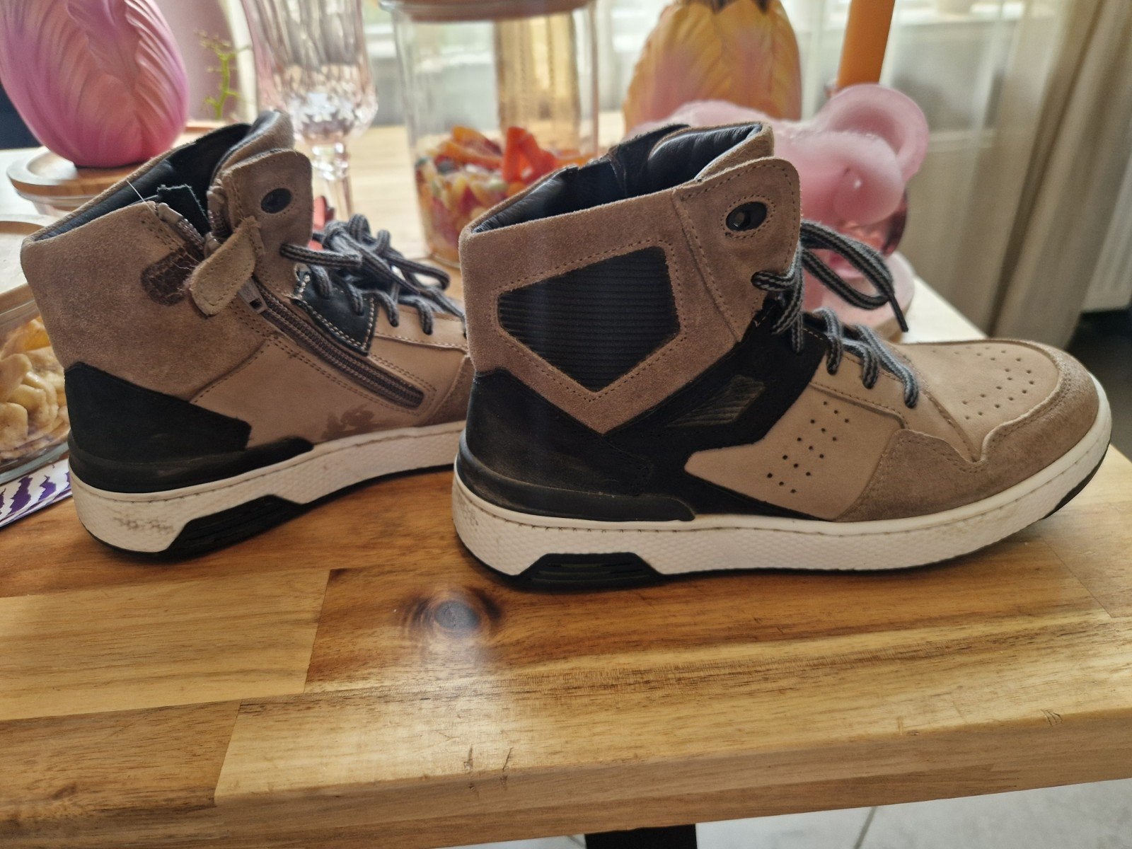 jongens schoen maat 36 trackstyle, Ophalen of Verzenden, Zo goed als nieuw, Jongen, Schoenen