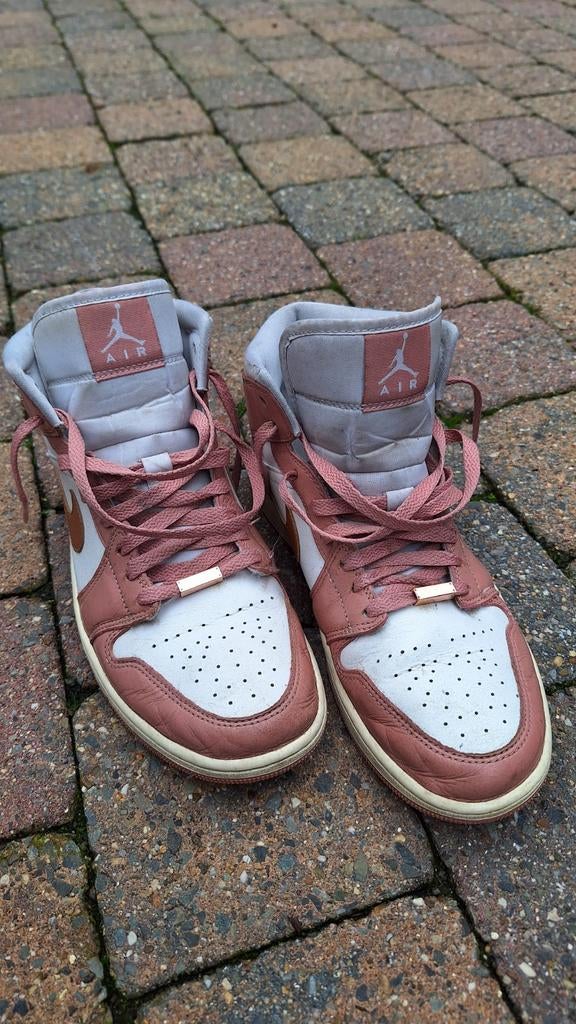Nike Air Jordan 1 Mid SE Rex Stardust Pink, Kleding | Dames, Schoenen, Nike, Ophalen of Verzenden, Sneakers of Gympen, Roze