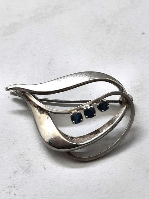 Kordes & Lichtenfels, broche met 3 saffieren 835 zilver, Sieraden, Tassen en Uiterlijk, Ophalen, Zo goed als nieuw, Zilver, Zilver