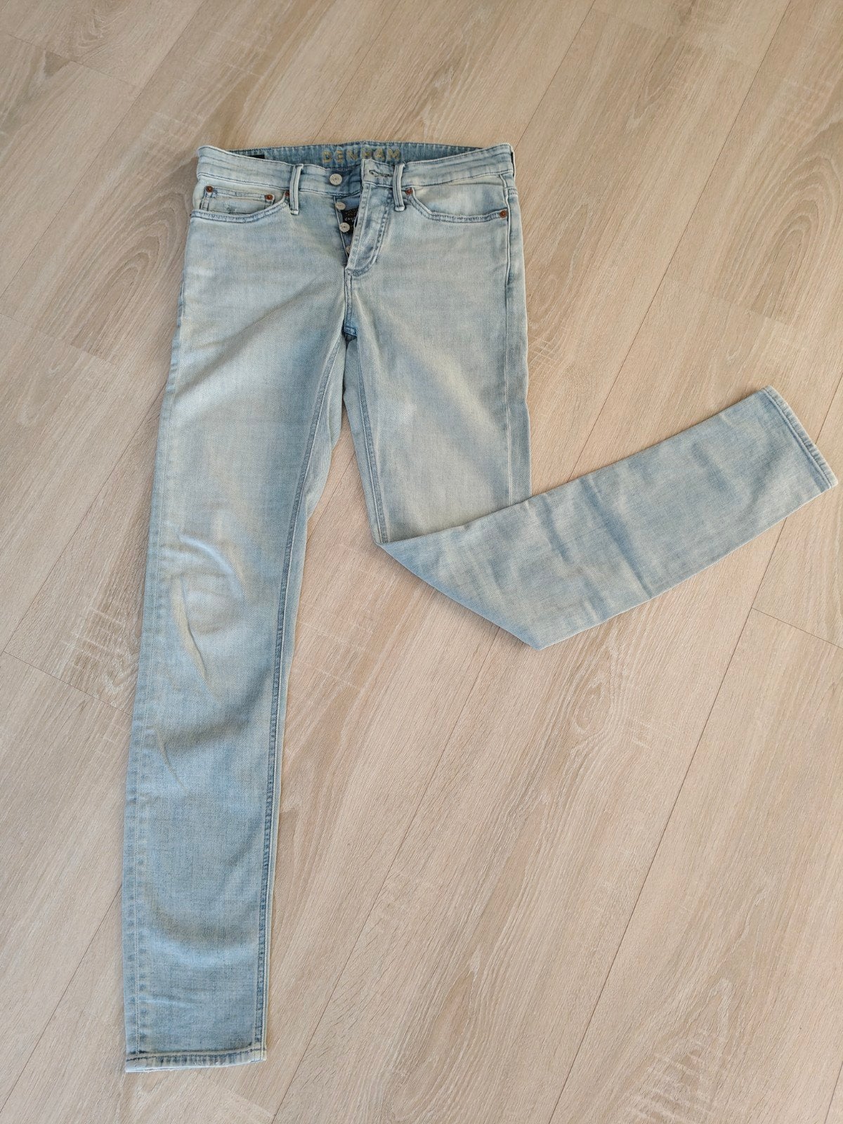 Denham Bolt Slim Fit Jeans Lichtblauw W29 L32, Blauw, W32 (confectie 46) of kleiner, Ophalen of Verzenden, Zo goed als nieuw