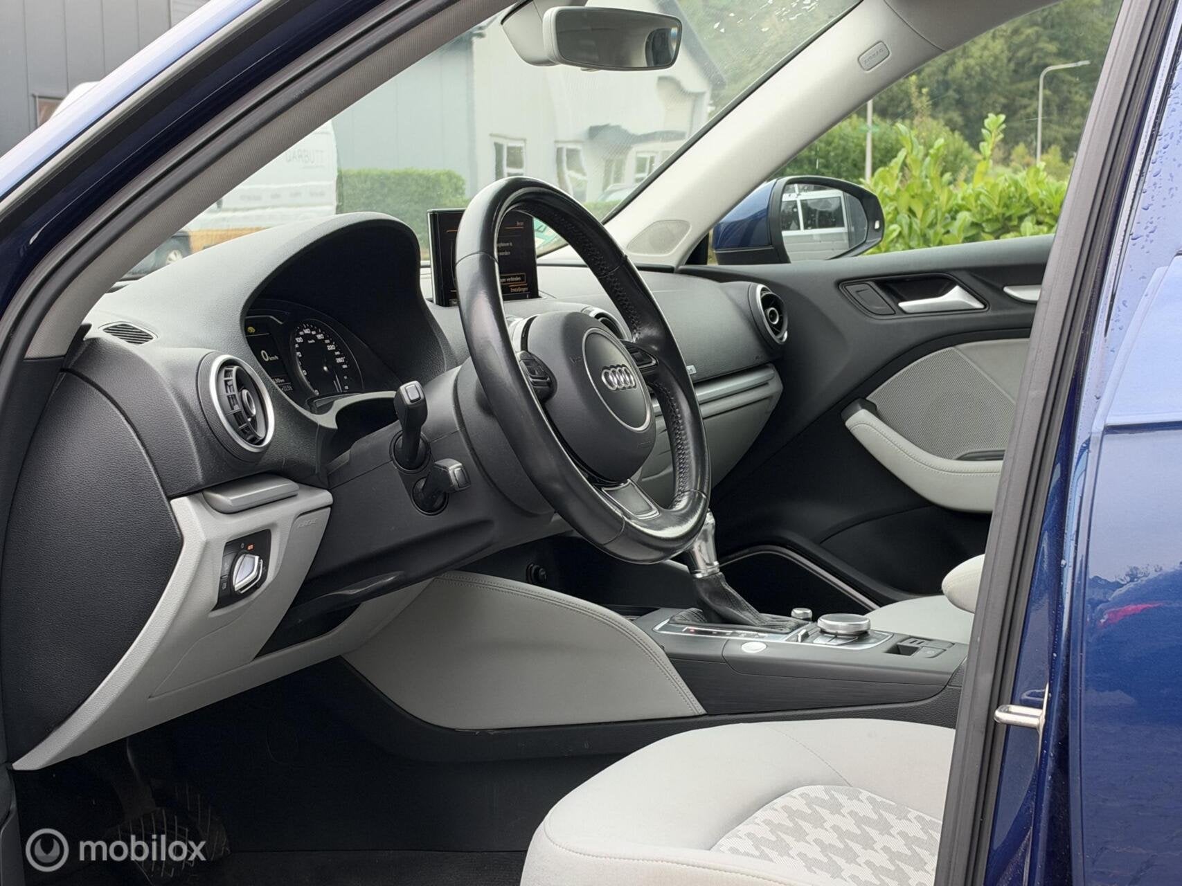 Audi A3 Sportback 1.4 e-tron PHEV Pro Line plus|Trekhk|B&O, 4 cilinders, Blauw, Geïmporteerd, 1515 kg