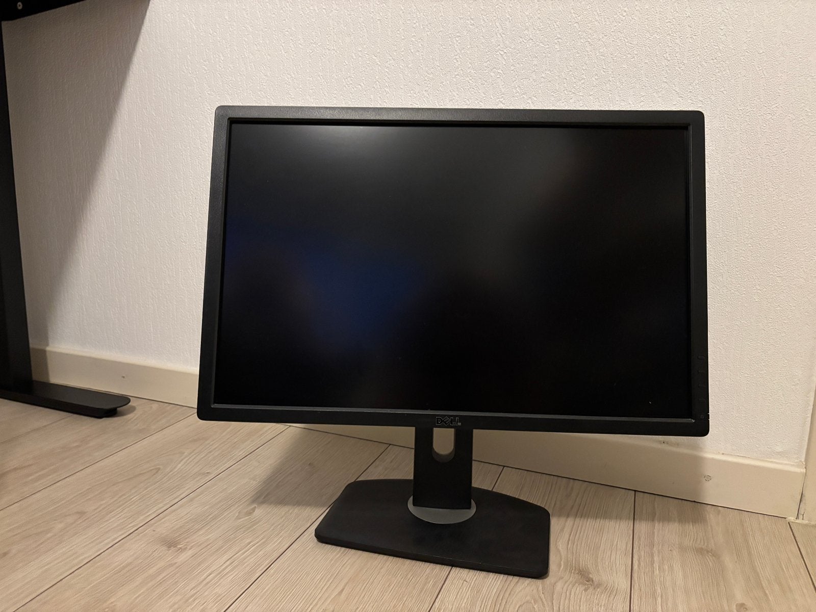 Dell 24 inch monitor met extra USB aansluitingen, Ophalen, IPS, DisplayPort, Full HD