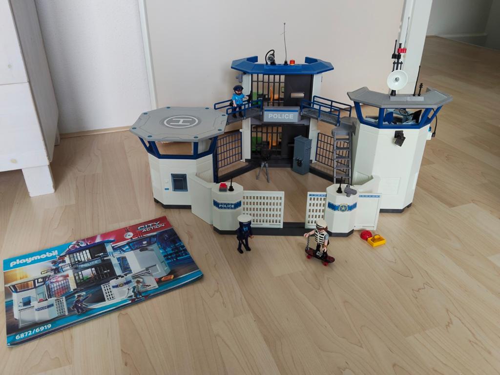 Playmobil politiebureau, Ophalen, Zo goed als nieuw, Complete set