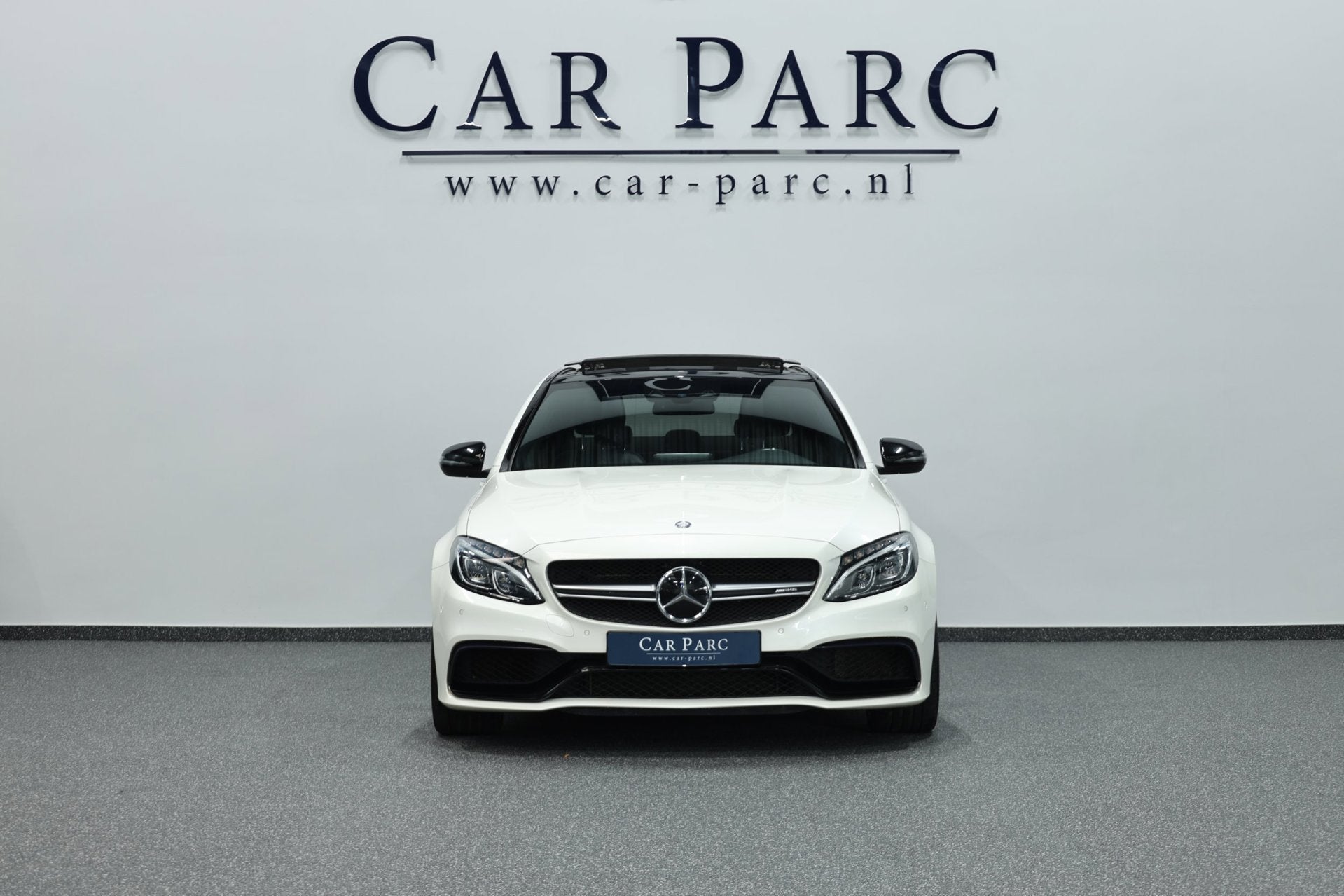 Mercedes-Benz C-klasse AMG 63 LED/SFEER/PANO/LEDER+S.VERWARM, Auto's, Automaat, Dealer onderhouden, Achterwielaandrijving, Gebruikt