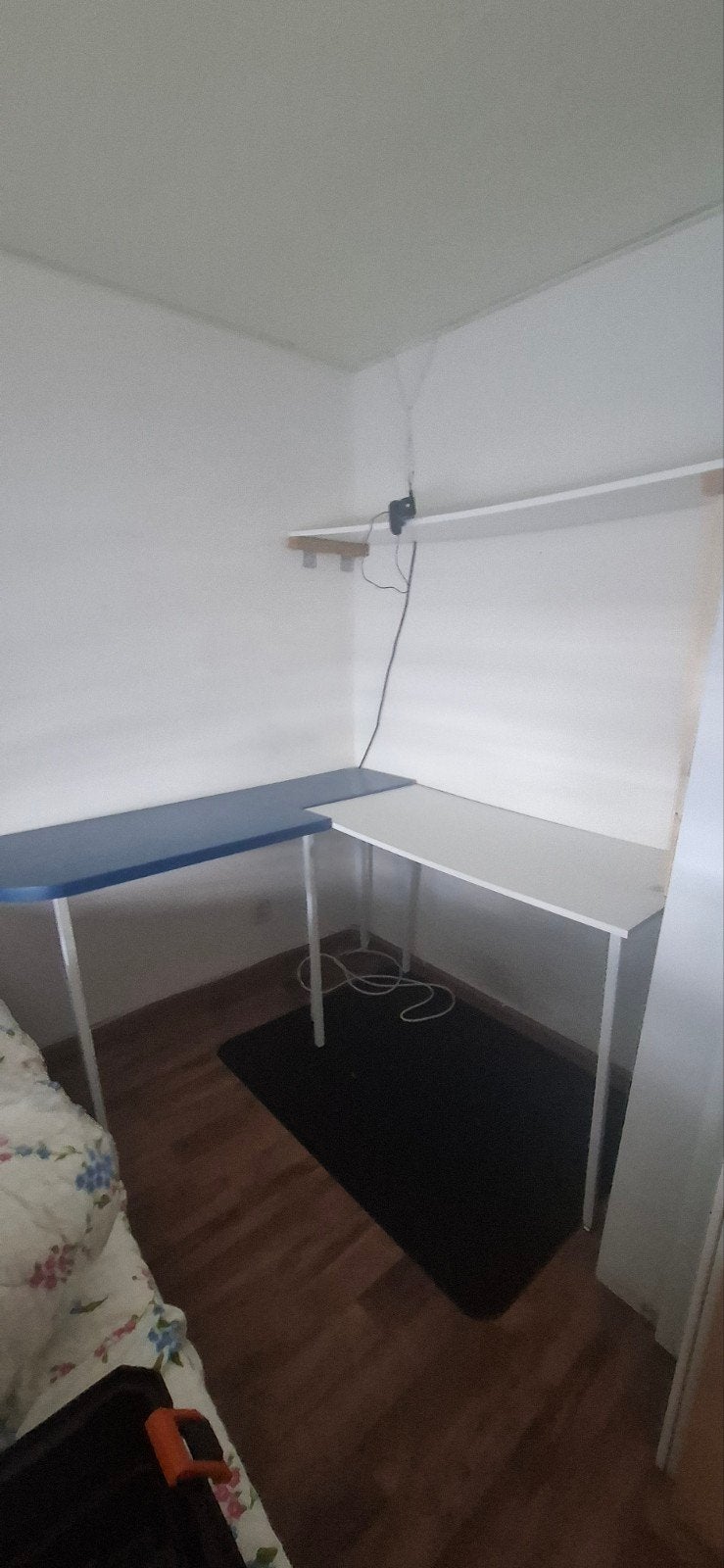 Hoekbureau met blauw en wit blad, Gebruikt, Metaal, Hoekbureau, Ophalen of Verzenden