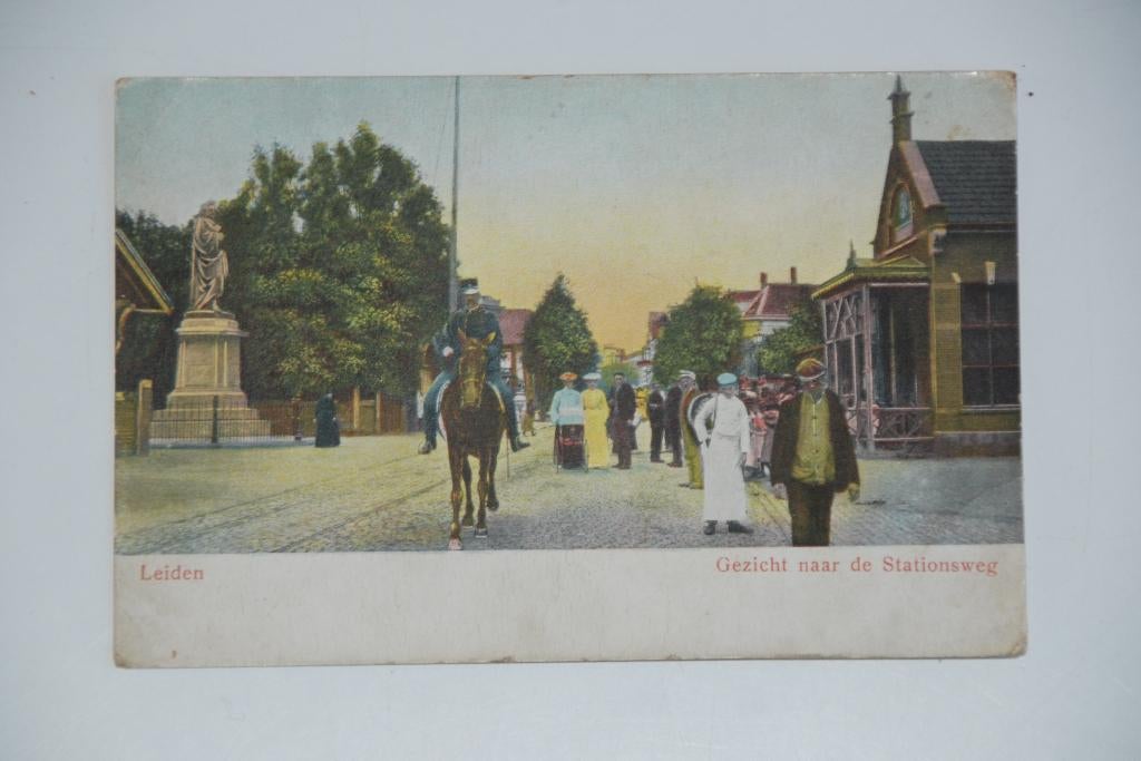 Ansichtkaart Gezicht naar Stationsweg Leiden 1910 Schaeffers, Verzenden, Voor 1920, Ongelopen, Stad of Dorp