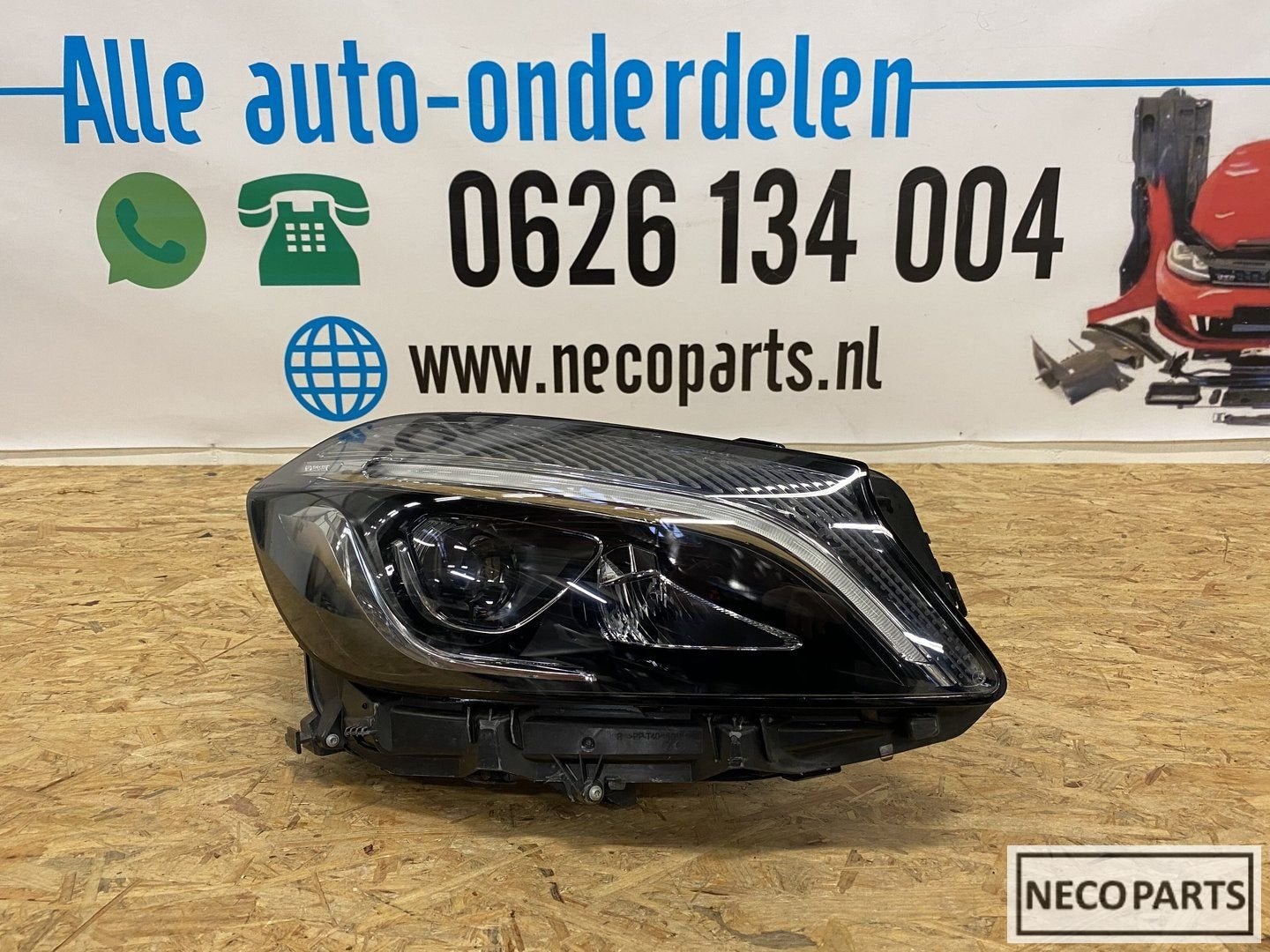 A KLASSE W176 FACELIFT LED PERFORMANCE KOPLAMP A1769069000, Gebruikt, -, Ophalen of Verzenden, -