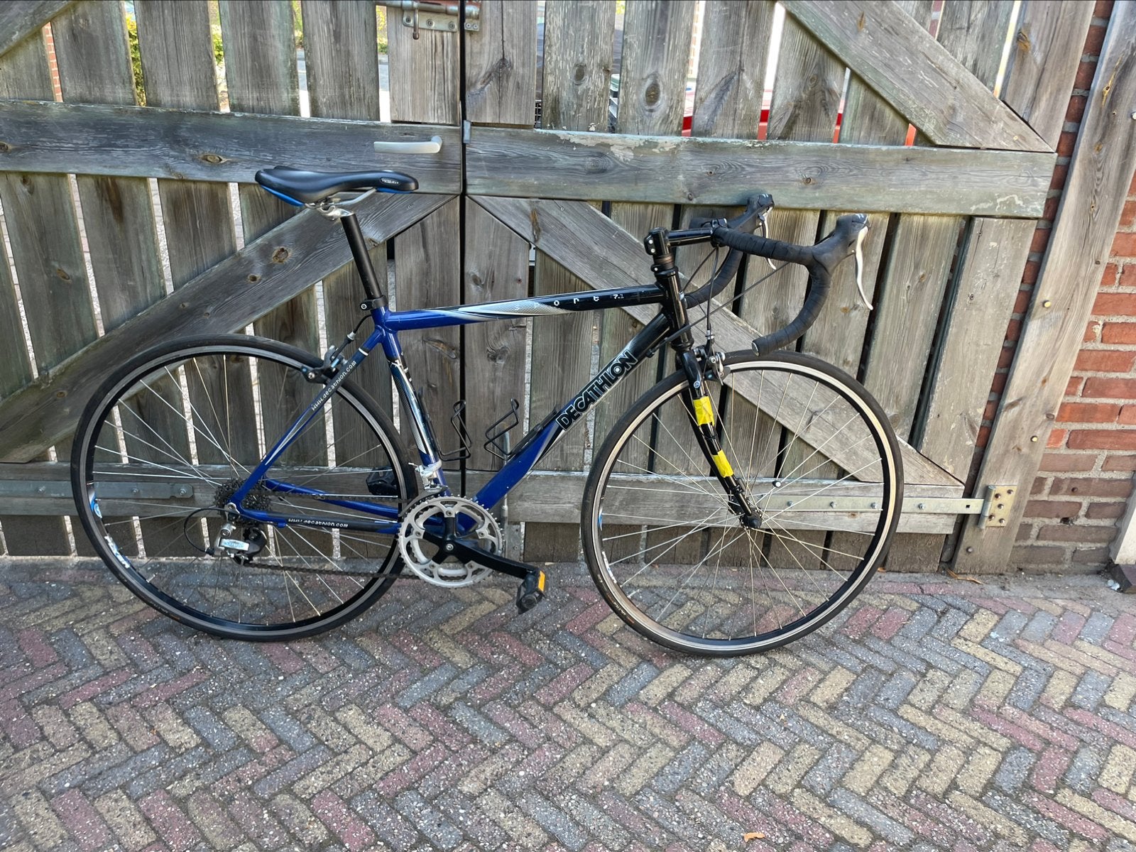Wielrenners fiets banden zacht, Ophalen
