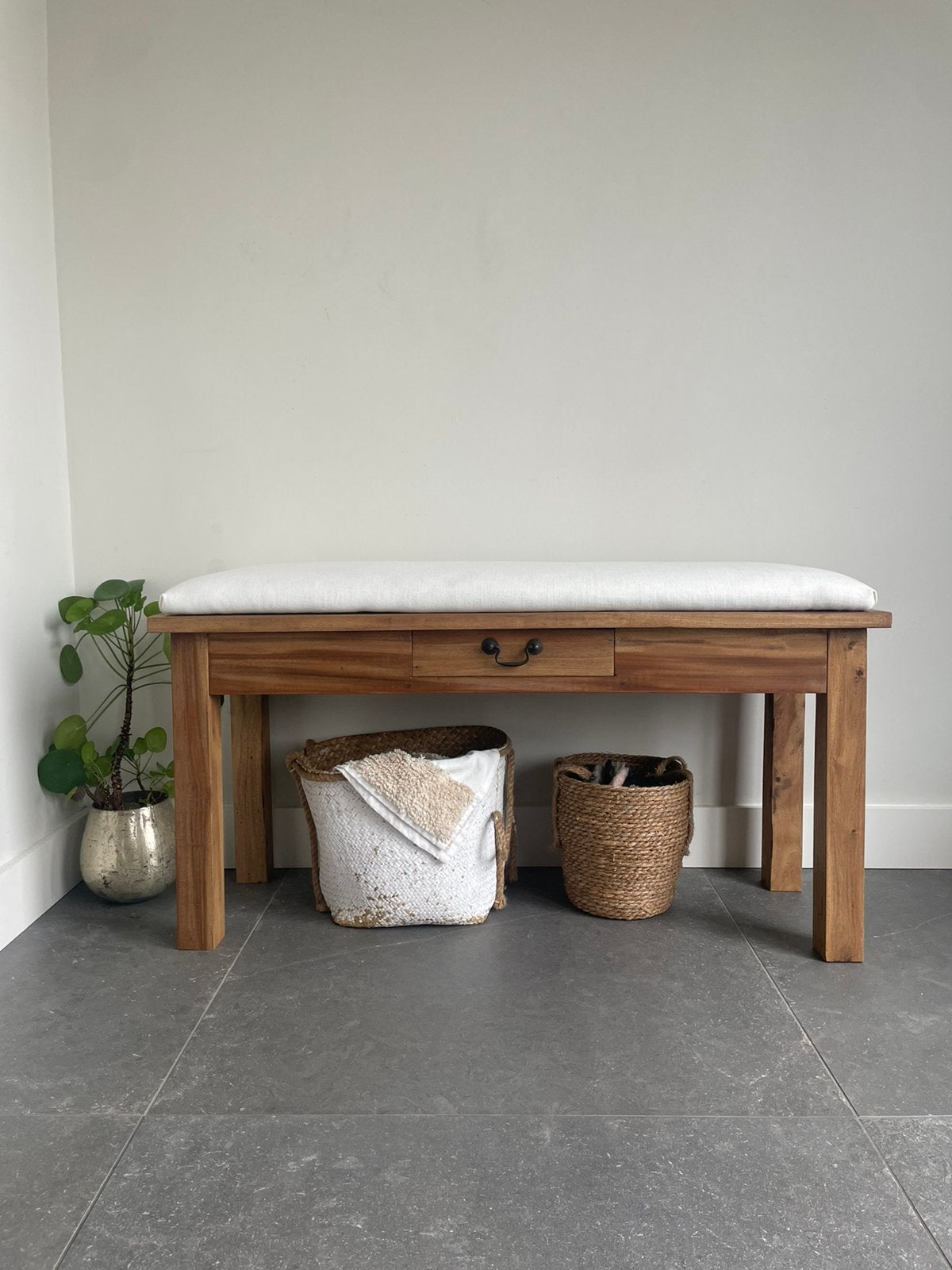 Houten bankje met lade en kussen - perfect voor hal, Huis en Inrichting, Stoelen, Ophalen, Bruin, Zo goed als nieuw, Eén
