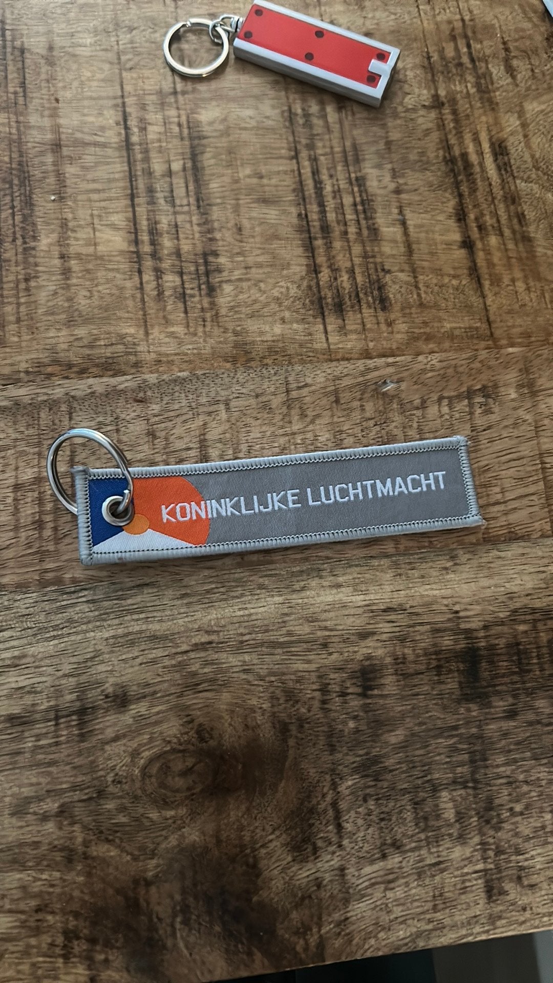 Koninklijke luchtmacht sleutelhanger, Verzenden, Zo goed als nieuw