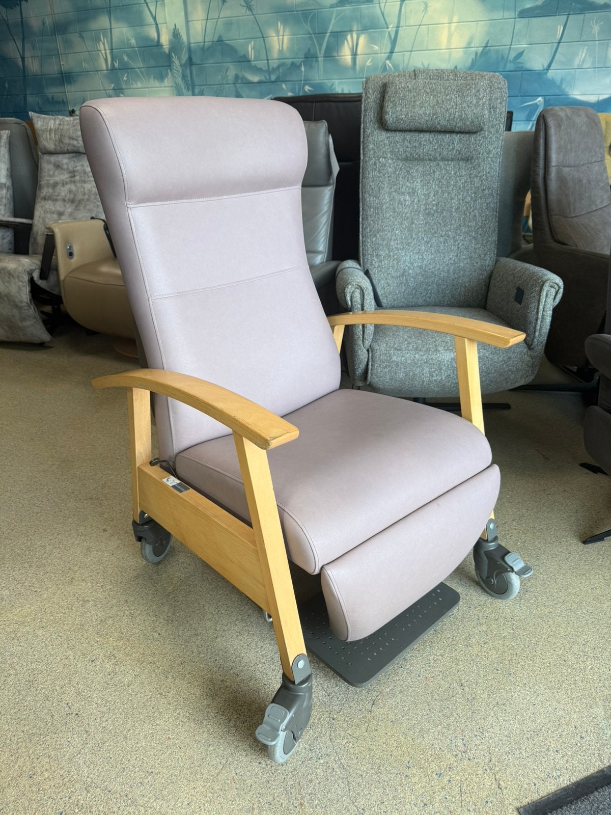 Transferstoel met relax functie op wielen Braekevelt, Ophalen of Verzenden, Zo goed als nieuw, 50 tot 75 cm, Ruim 100 fauteuils in alle kleuren en maten