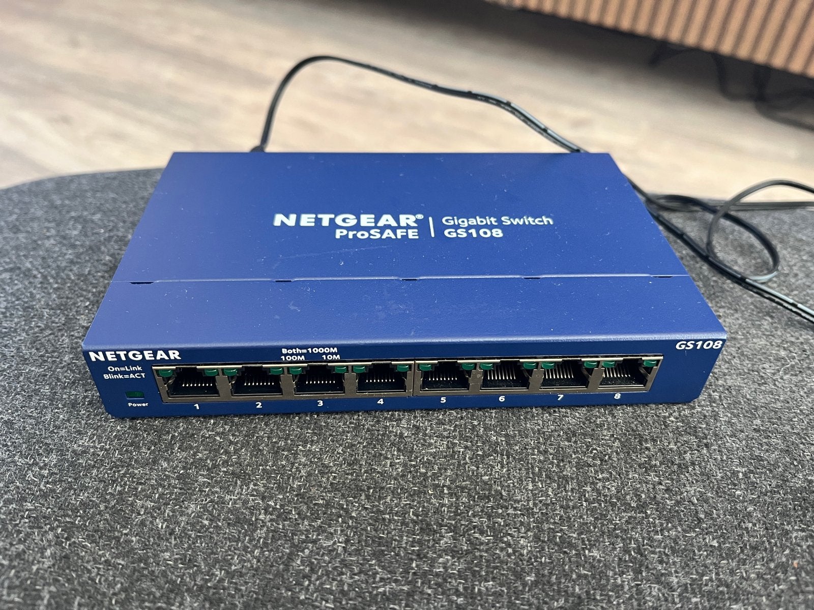 Netgear ProSAFE GS108 Gigabit Switch - 8 poorten, Ophalen, Zo goed als nieuw