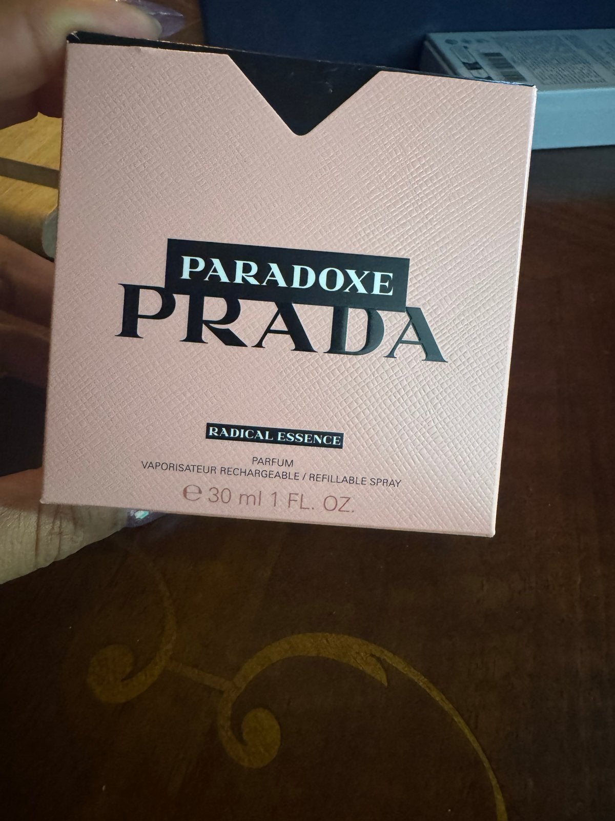 Prada Paradoxe Radical Essence Parfum 30 ml EDP, Sieraden, Tassen en Uiterlijk, Ophalen of Verzenden, Nieuw