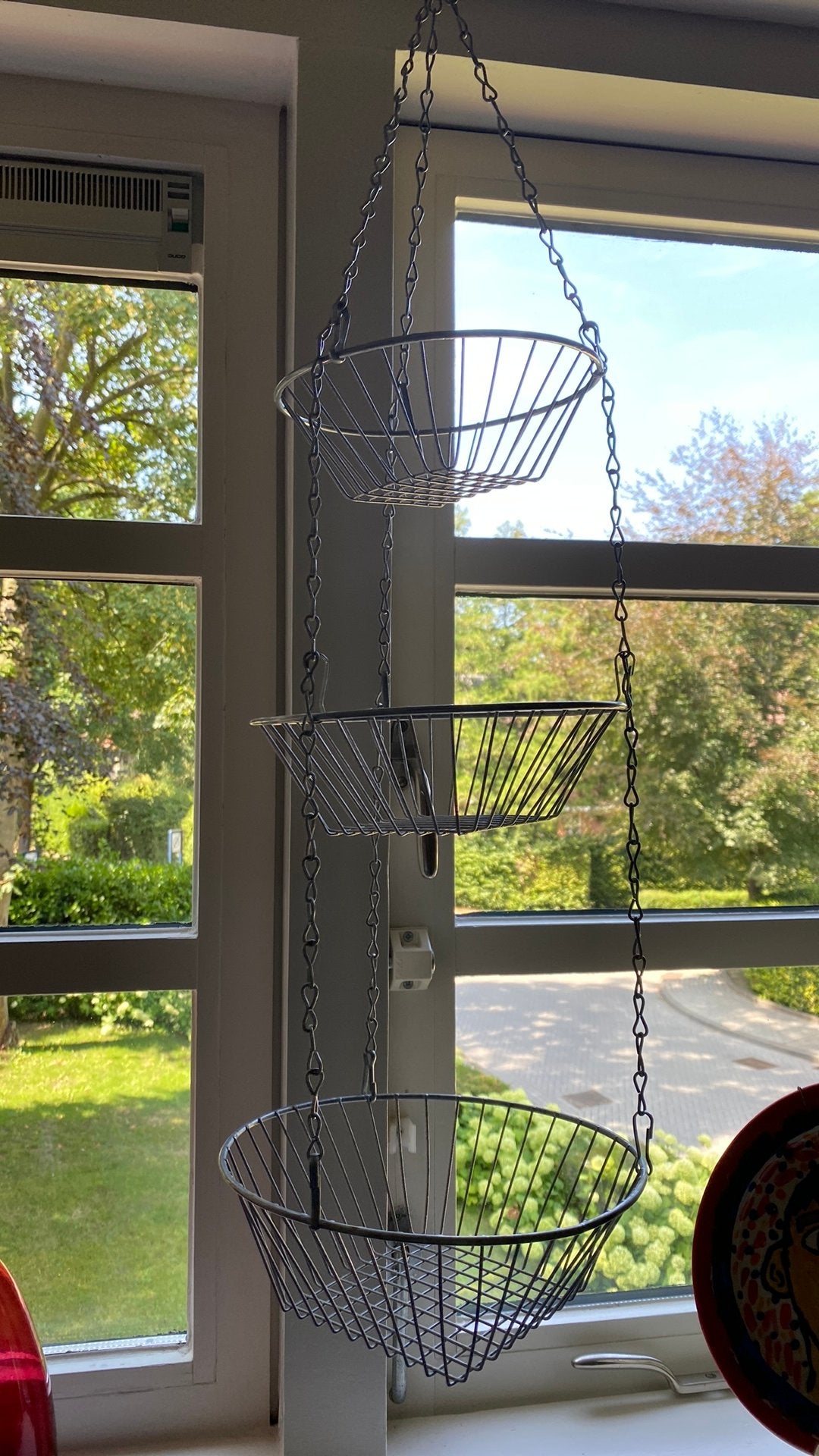 Vintage hangende  metalen draadmand voor o.a. fruit, Ophalen of Verzenden, Gebruikt