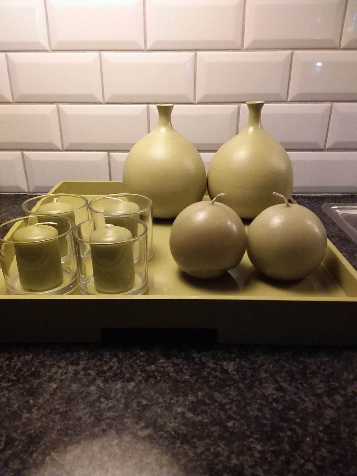 Dienblad met vaasjes en kaarsen., Ophalen of Verzenden