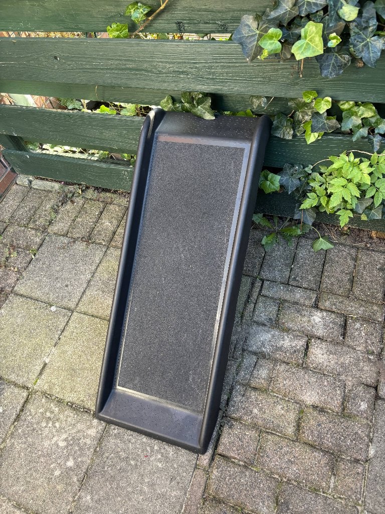 Hondenloopplank/oprijplank zwart kunststof antislip, Ophalen of Verzenden, Gebruikt