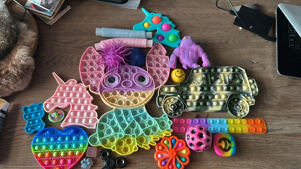 Fidget toys / pop-its, Verzamelen, Speelgoed, Ophalen, Zo goed als nieuw