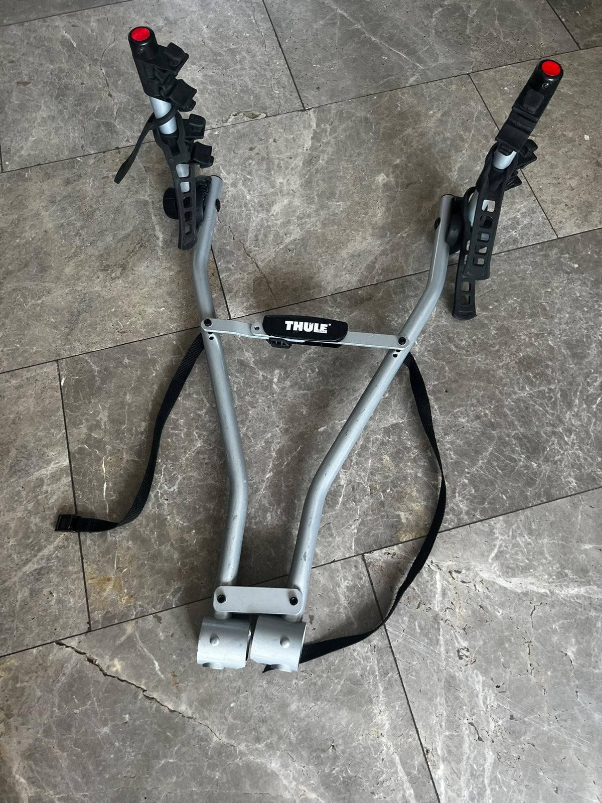 Thule fietsendrager voor 2 fietsen – degelijk en compact, Auto diversen, Ophalen of Verzenden, 2 fietsen, Gebruikt, Trekhaakdrager