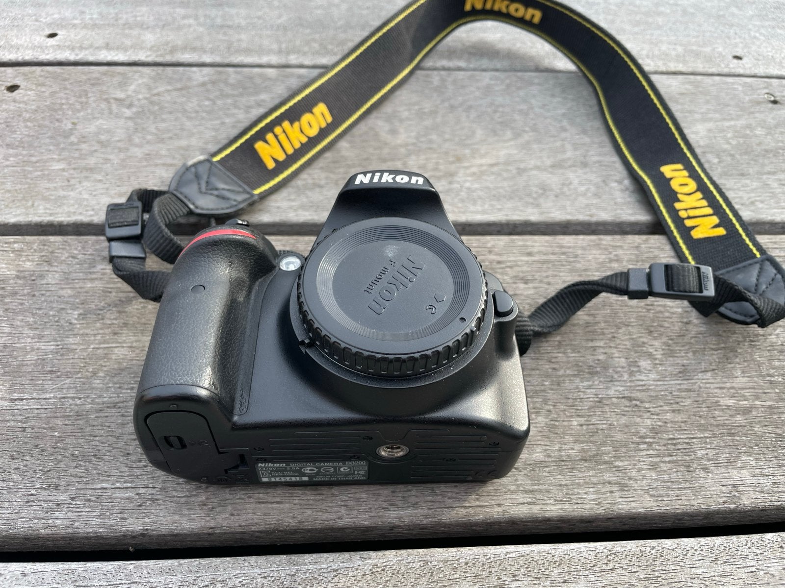 Nikon D3100 hulp gevraagd: test batterij/body, Ophalen, Niet werkend, Nikon, Accu