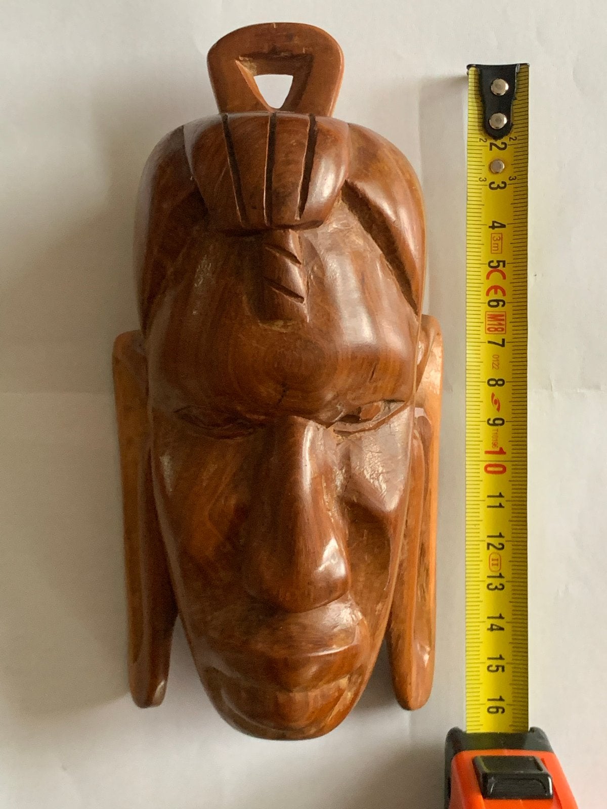 Houten masker - Afrikaanse stijl - Handgesneden, Minder dan 20 cm, Handgemaakt, Hout, Bruin
