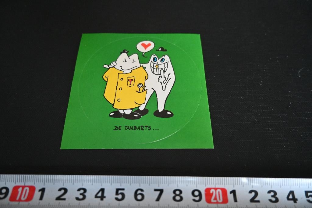 sticker strip De Tandarts, Ophalen, Zo goed als nieuw