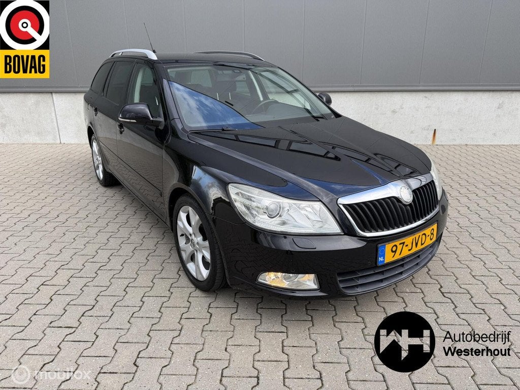 Skoda Octavia Combi 1.4 TSI Elegance Business Line|NAVI|ELEK, Auto's, Voorwielaandrijving, Euro 5, Gebruikt, 4 cilinders