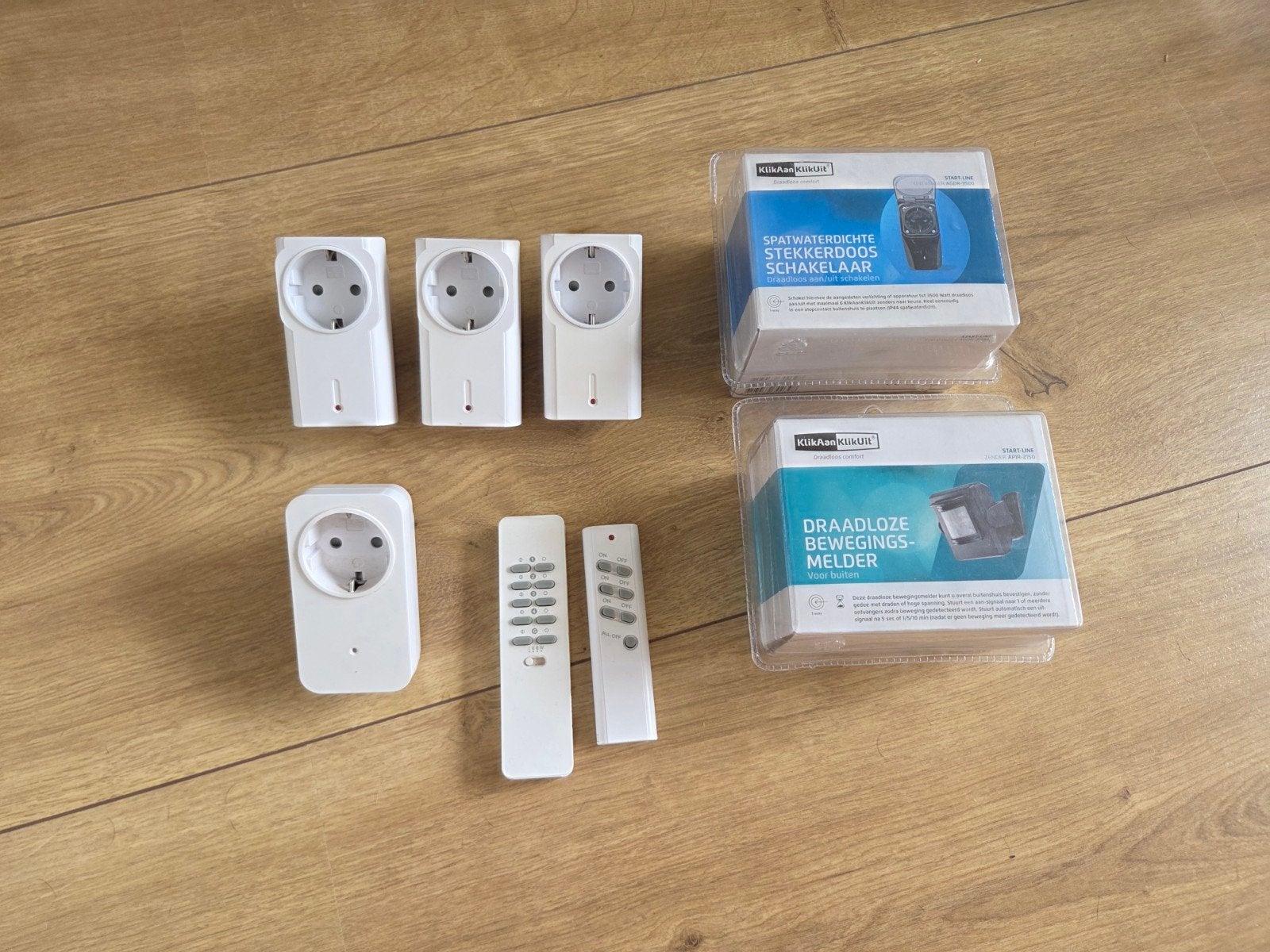 KlikAanKlikUit complete set – binnen en buiten, Met schakelaar, Ophalen of Verzenden, Zo goed als nieuw, Kunststof