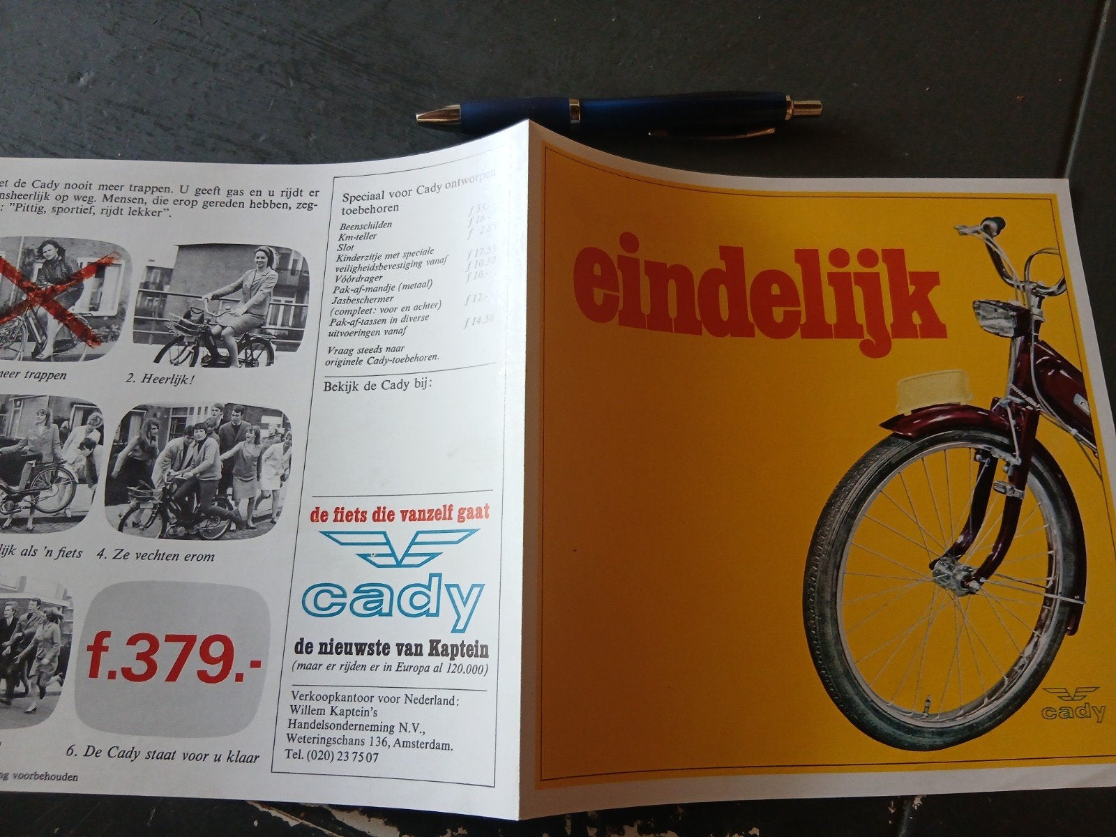 Cady Kaptein, Fietsen en Brommers, Ophalen