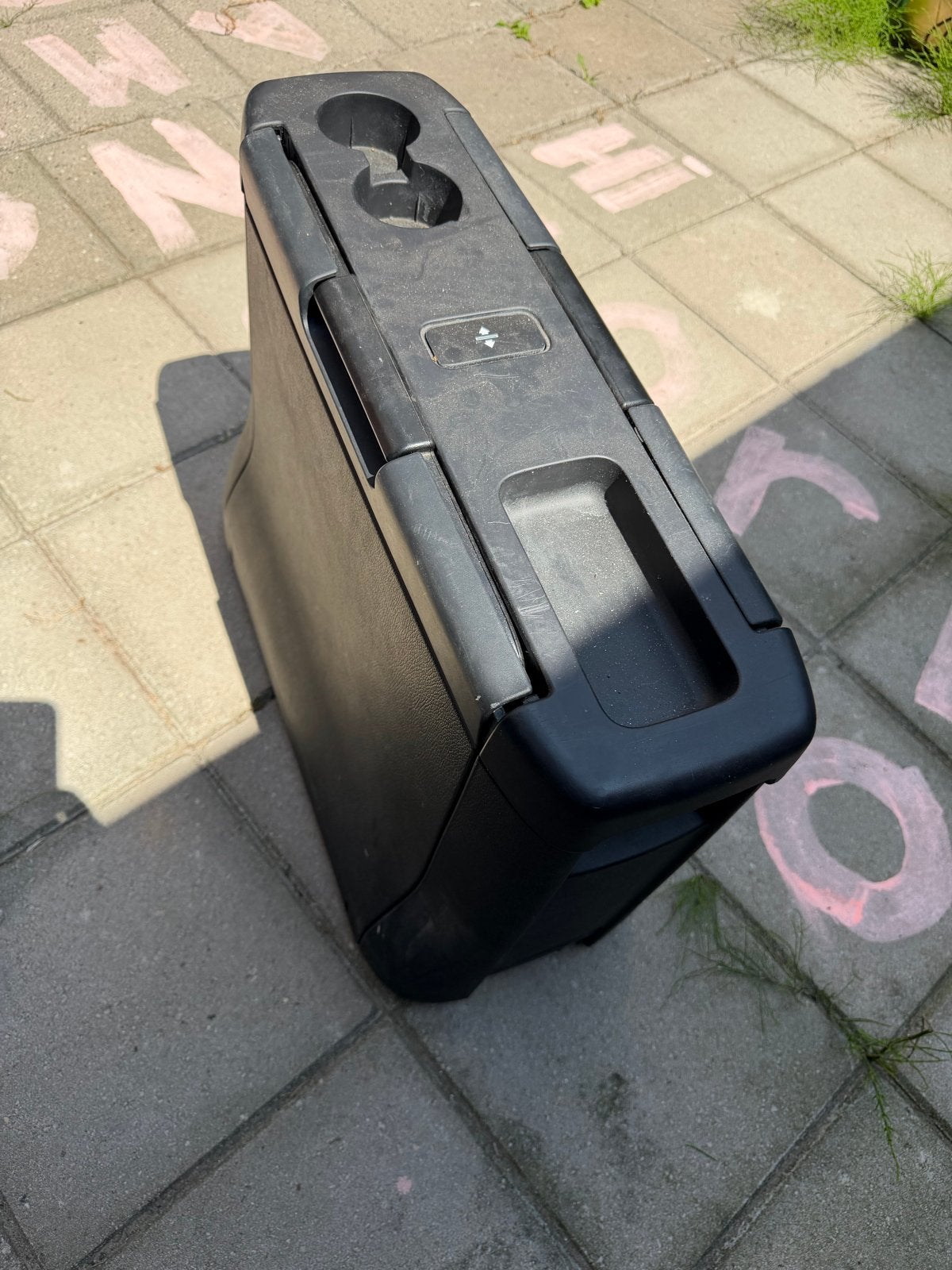 Inklapbare tafel Mercedes V-Klasse met bekerhouders, Ophalen, Gebruikt