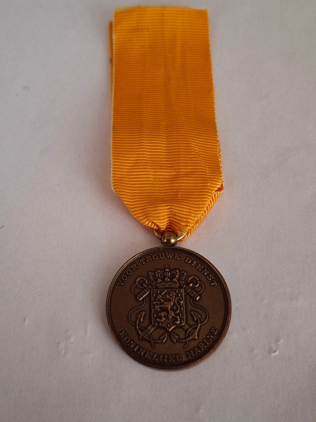 Medaille 12 jaar trouwe dienst Marine (grootmodel), Ophalen of Verzenden, Marine, Nederland, Lintje, Medaille of Wings